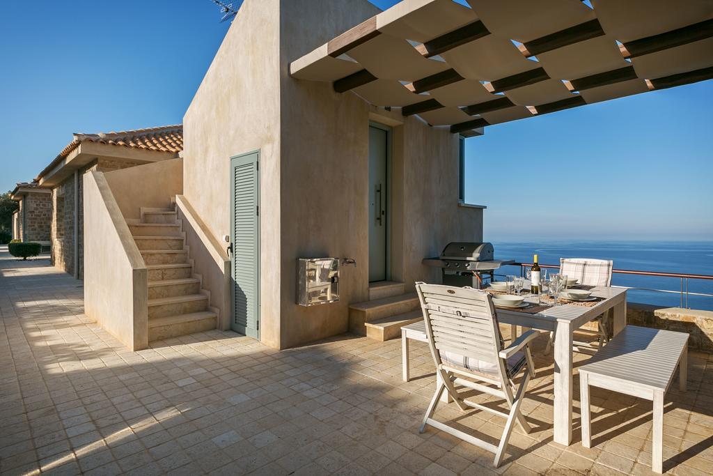 Olivia'S Villas Of Luxury Kalivia  ภายนอก รูปภาพ