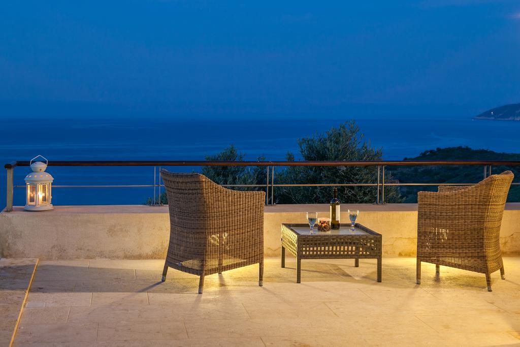 Olivia'S Villas Of Luxury Kalivia  ภายนอก รูปภาพ