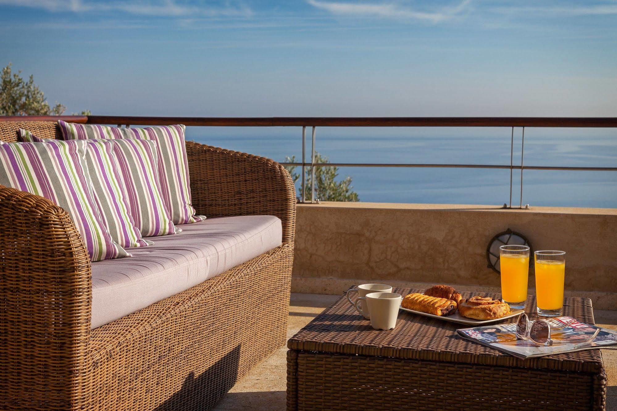 Olivia'S Villas Of Luxury Kalivia  ภายนอก รูปภาพ
